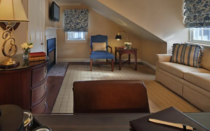 Accommodations Queen Suite